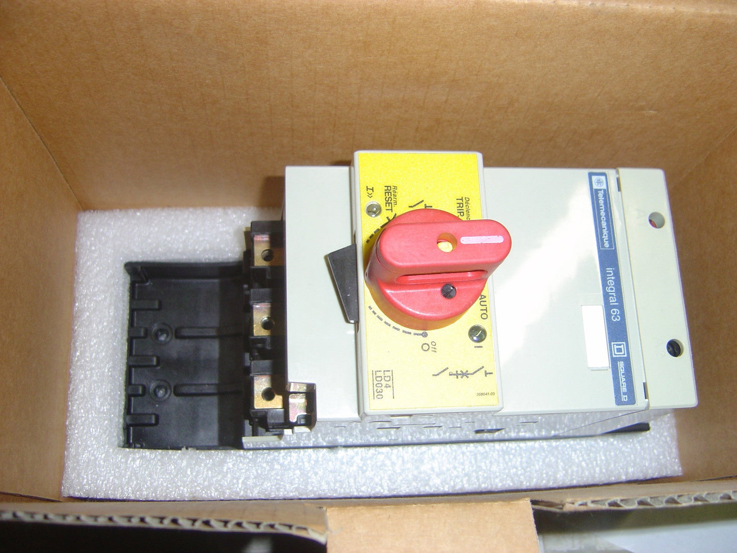 Schneider Electric (Telemecanique) LD4LC30H5 with LB1‑LC03M17 Self Protected Motor Controller