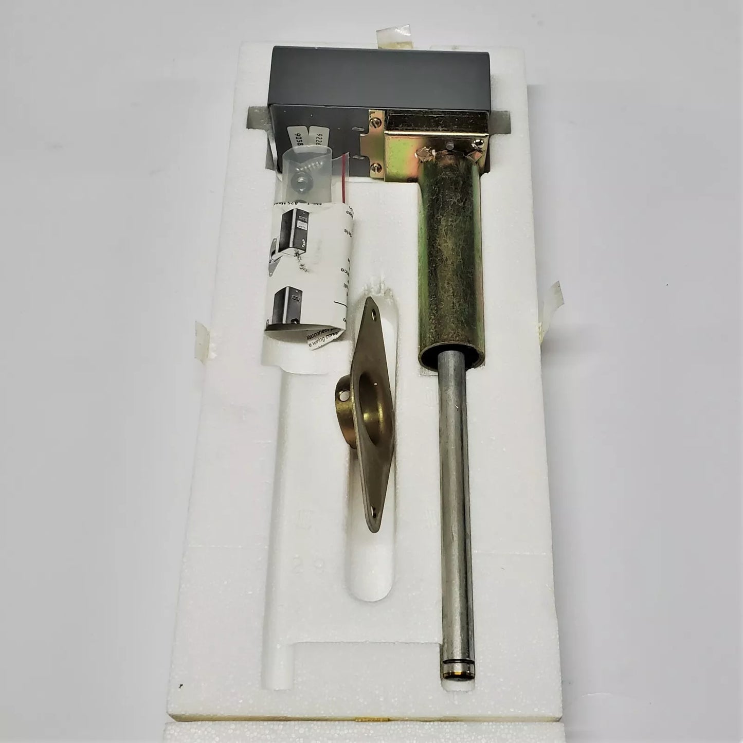 Johnson Controls A25CN-1C Manual Reset Limit Control