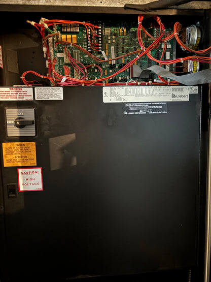 Liebert CU067A-A00 (CU067AA00) Air-cooled Self-contained Computer Room System Unit 460V