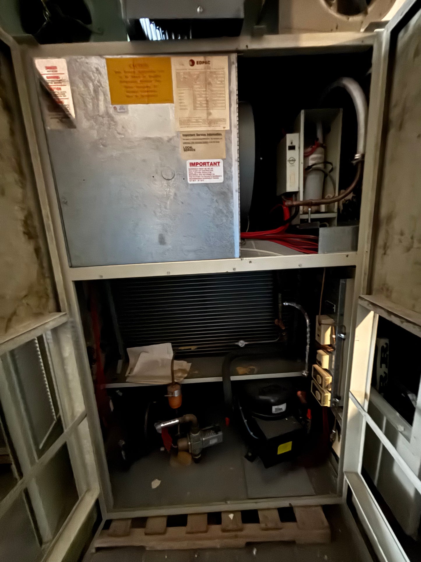 Edpac GCS-U7.5-SS 7.5 Ton Glycol Cooled Standard Upflow Single Compressor Computer Room AC