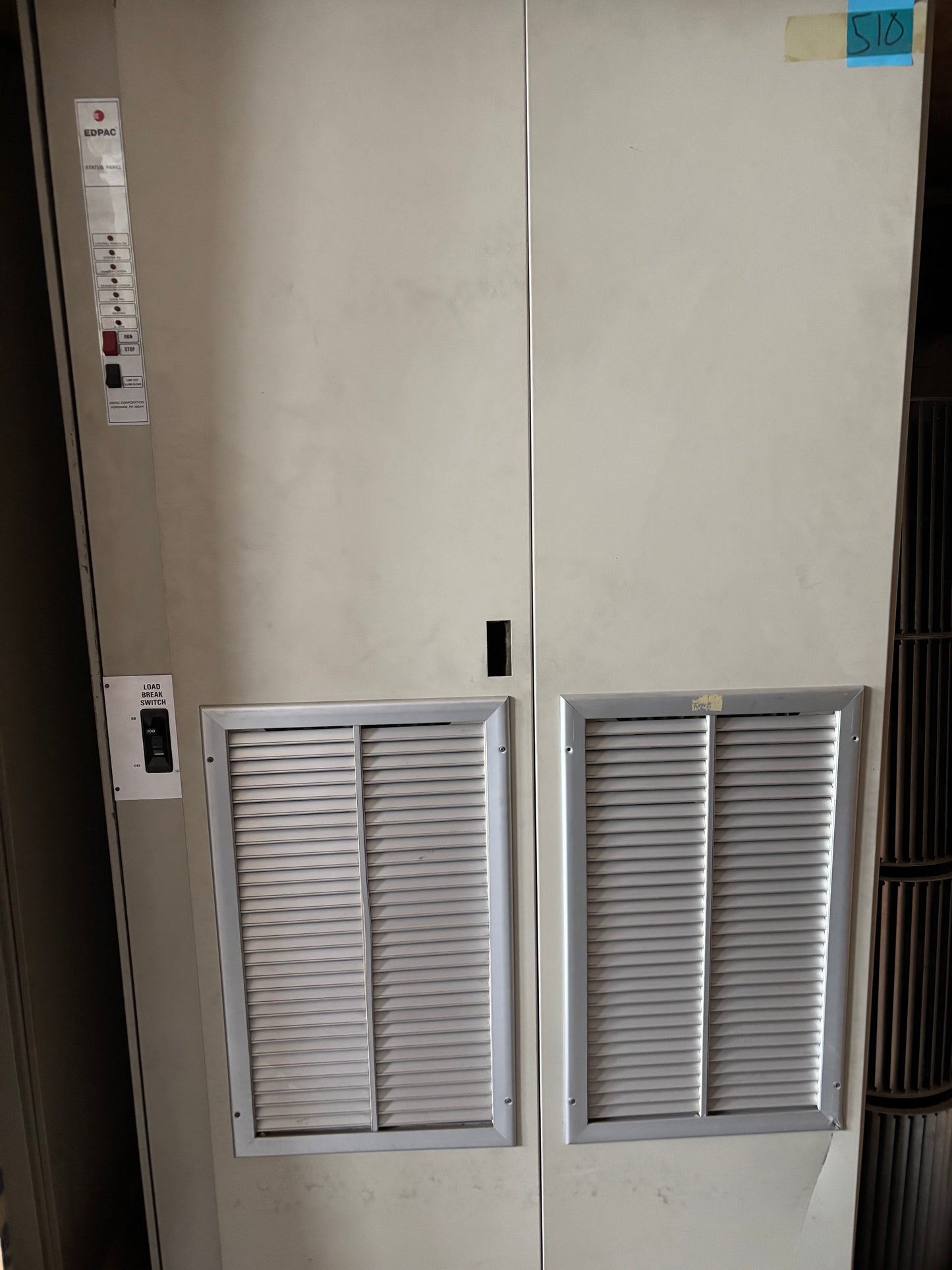 Edpac ACS-U3.5-SS 3.5 Ton 200V Air Cooled Standard Upflow Single Compressor Computer Room Cooling