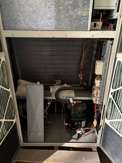 Edpac ACS-U3.5-SS 3.5 Ton 460V Air Cooled Standard Upflow Single Compressor Computer Room Cooling