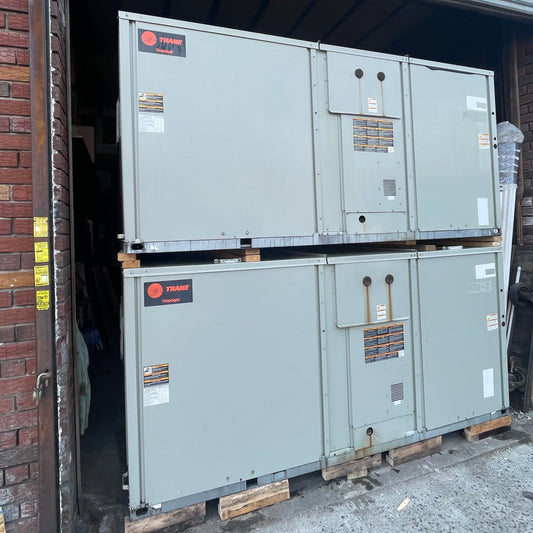 Trane YSH150F3RLA03 12.5 Ton Voyager Rooftop Packaged Gas/Electric HVAC USED UNIT