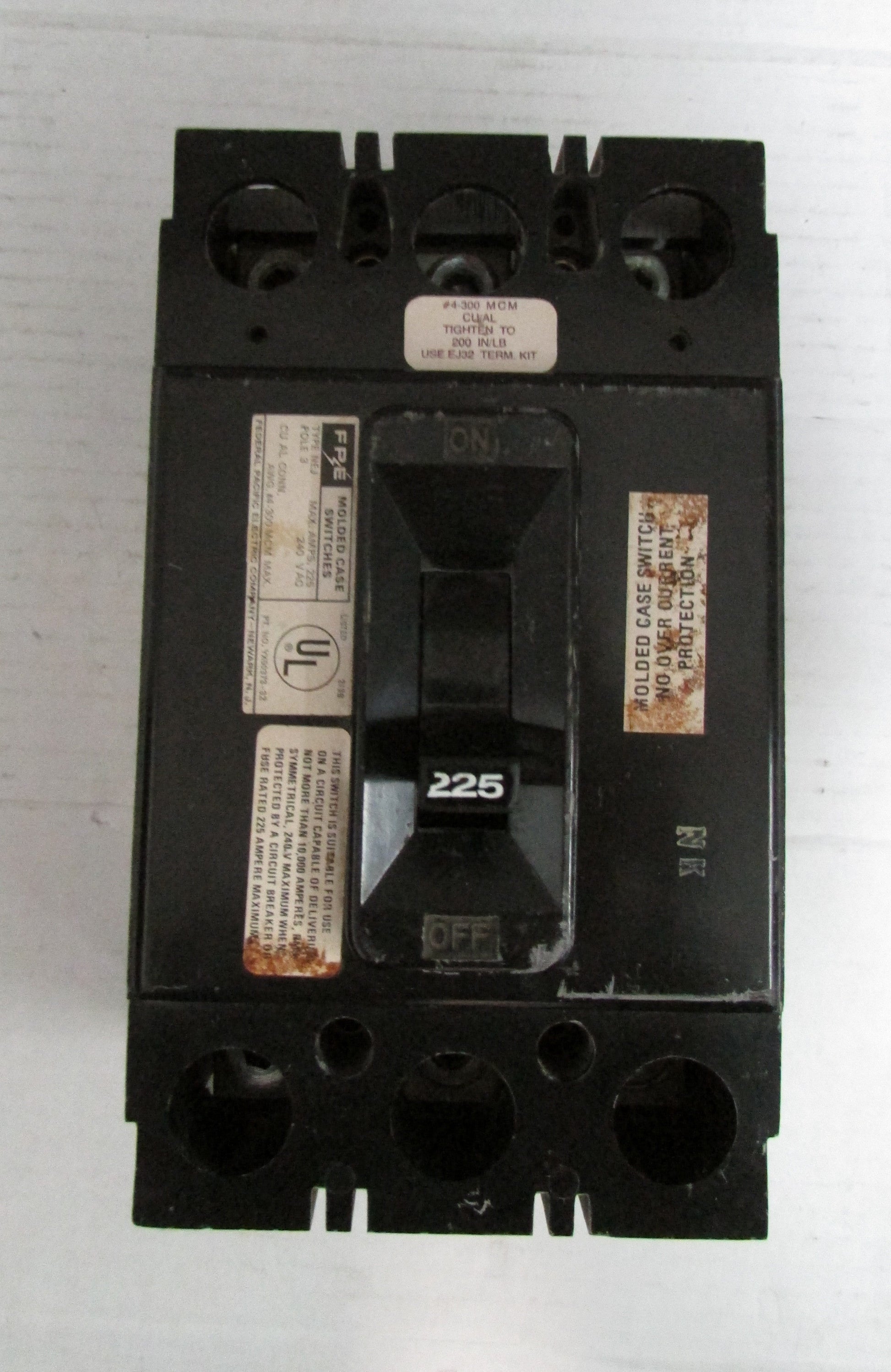 FPE YX50373-32 3POLE Circuit Breaker 225AMP 240V