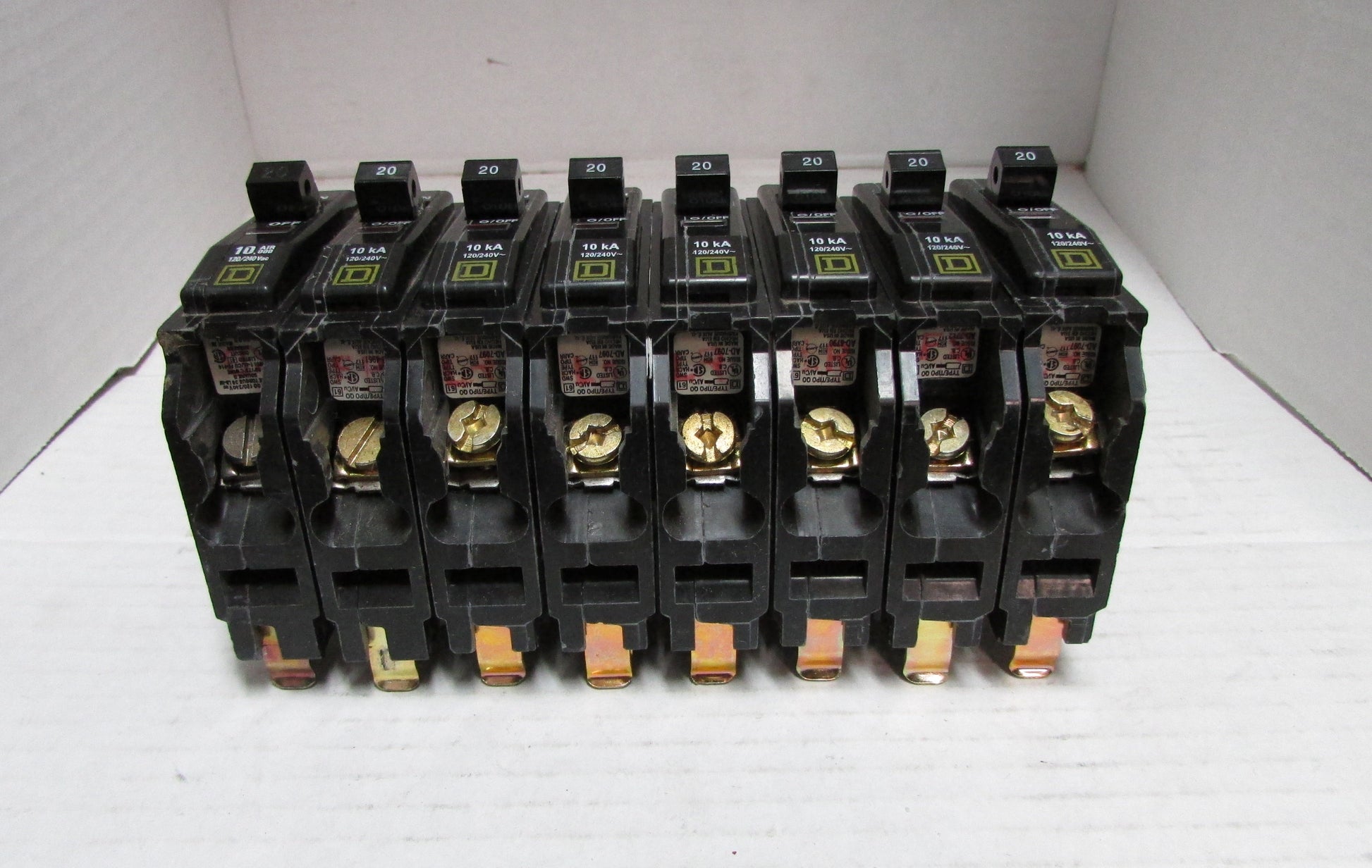 Square D AD-7097 Circuit Breaker 20A 10kA x 8 pieces