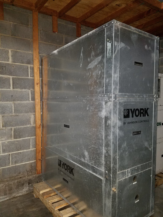 York CSV120A2E1AAA0A-A 10 ton Indoor Water Cooled Vertical Package Unit